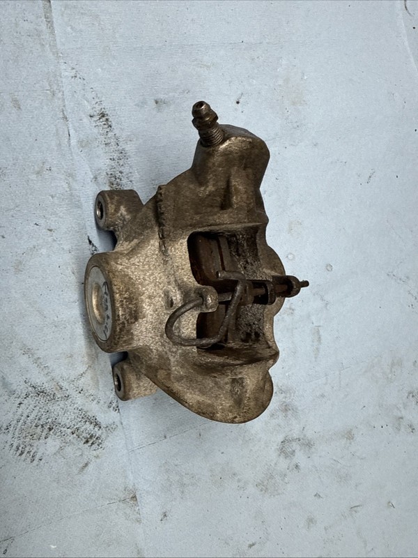 2003- 2005 Polaris Snowmobile FrontierTouring Edge brake caliper, brake pads