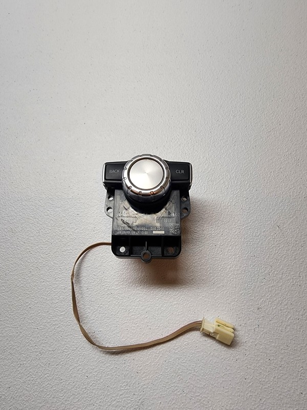 Mercedes Benz SLK250 Radio Control Switch Center Console 12 16 A1728701458 OEM