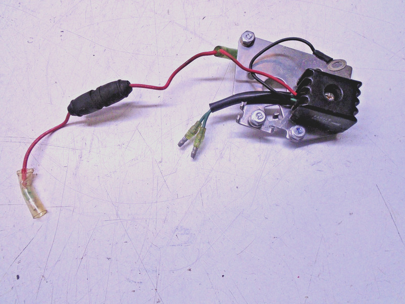 R2c YAMAHA RECTIFIER ASSY 6G1-81970-61-00 and plate
