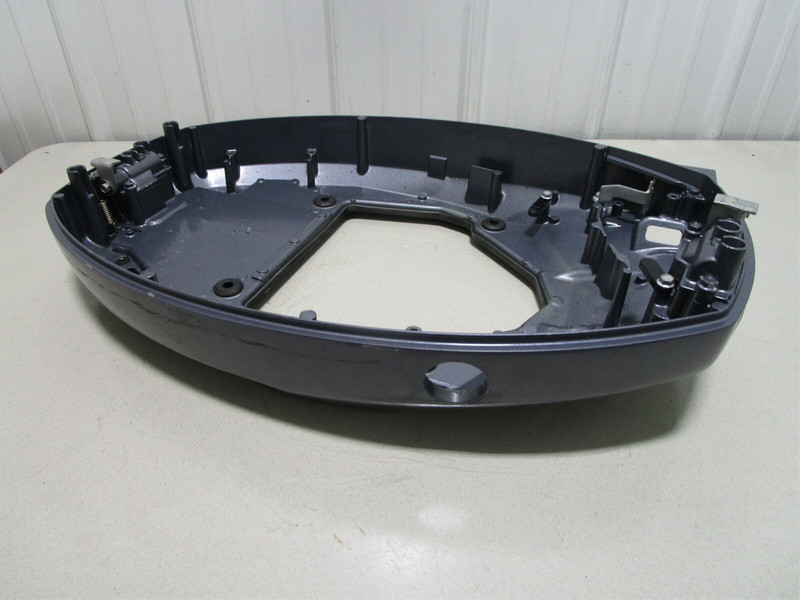 67F-42710-01-4D Yamaha Outboard 90 HP 4 STK Lower Bottom Cowl Engine Pan Cowling