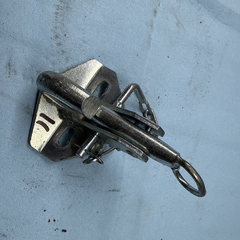 Polaris snowmobile Gen 2 Trailer Hitch Assembly 11