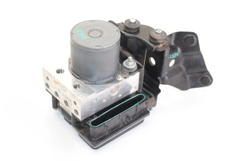 11-12 Nissan 370Z Coupe ABS Pump Assembly 476601TG0A