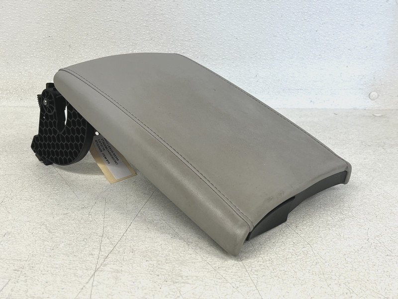 ⭐2016-2022 LEXUS RX350 FRONT CENTER CONSOLE ARMREST STORAGE LID GRAY OEM LOT2719