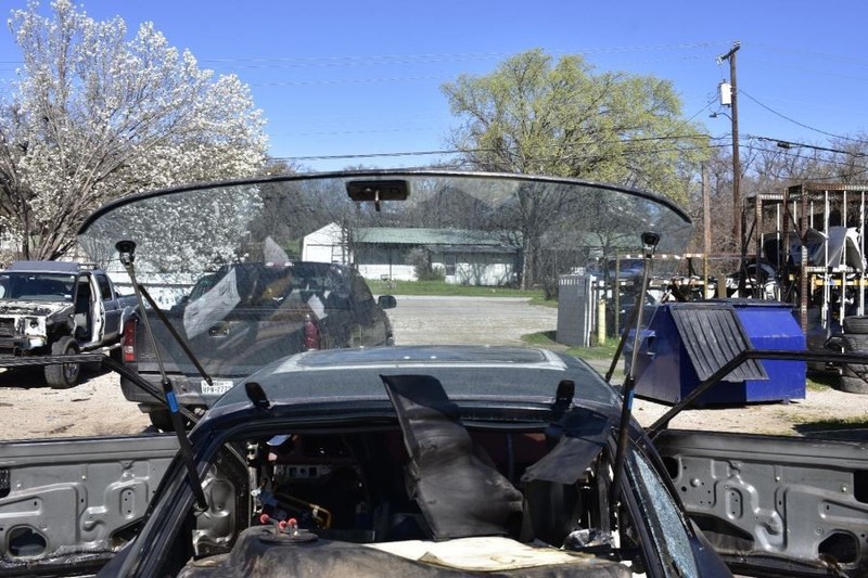 1979-1985 MAZDA RX7 FB 12A HATCH BACK WINDOW BACKGLASS WITH STRUTS COMPLETE