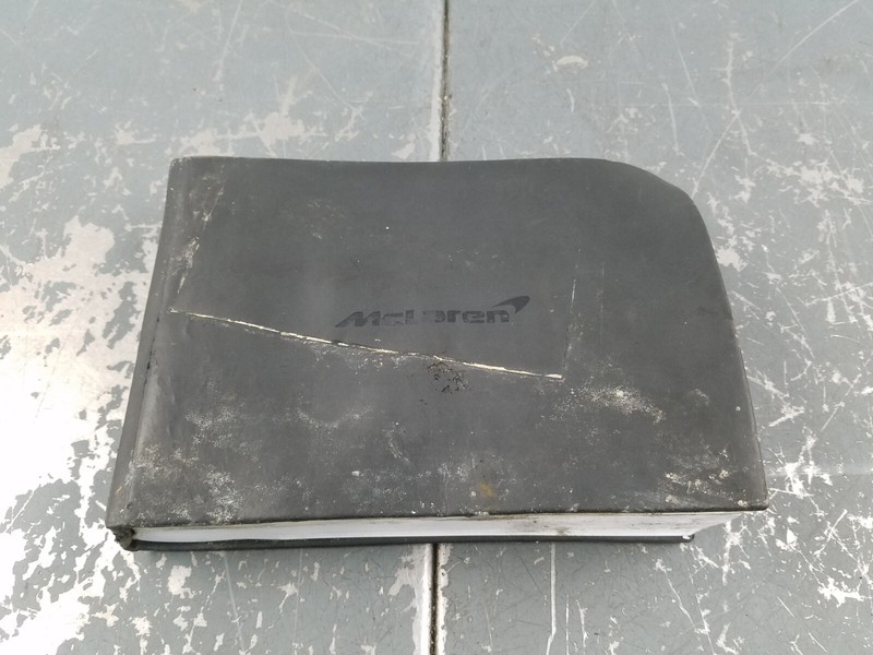 2021 McLaren 765LT Owners Manual Handbook - Damage #5597 F7