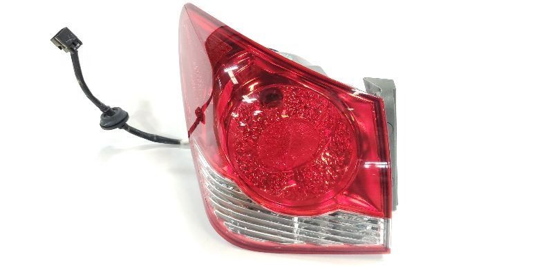Driver Tail Light VIN P 4th Digit Limited Fits 11-16 CRUZE 482776