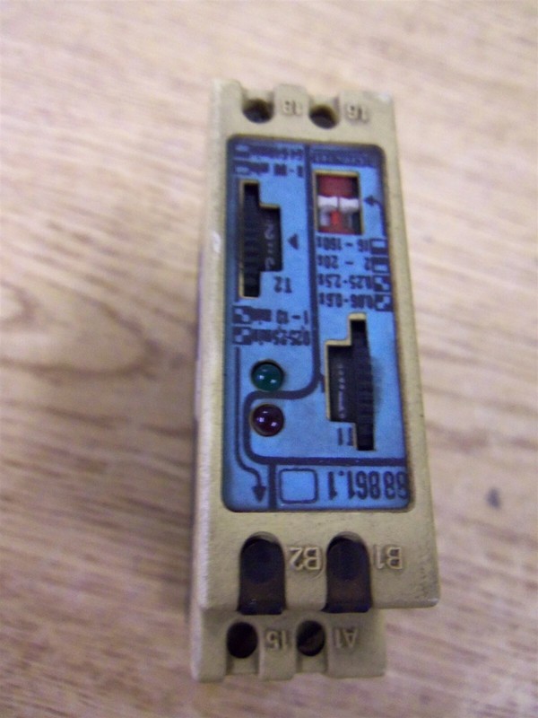 Crouzet 88 861 122 10A 110-127V IP40 relay Module *FREE SHIPPING*
