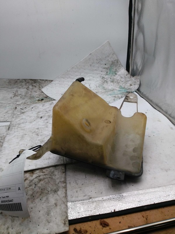 2005 Jeep Grand Cherokee Engine Coolant Reservoir OEM Silver 4.7L 55116874AD