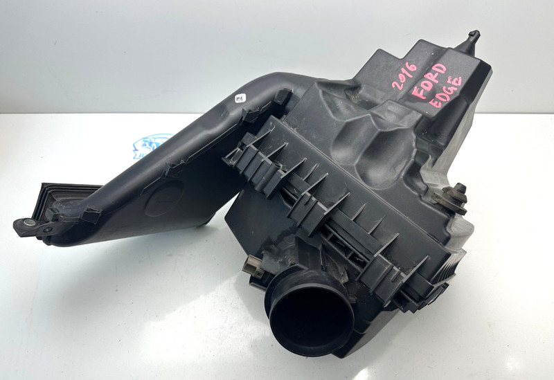 2015-2018 Ford Edge Air Cleaner Assembly OEM F2G39600AD