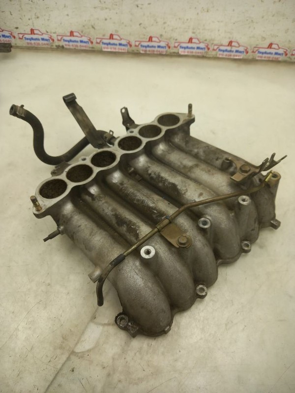 95-04 TOYOTA TACOMA SR5 3.4L MIDDLE INTAKE MANIFOLD 5VZFE
