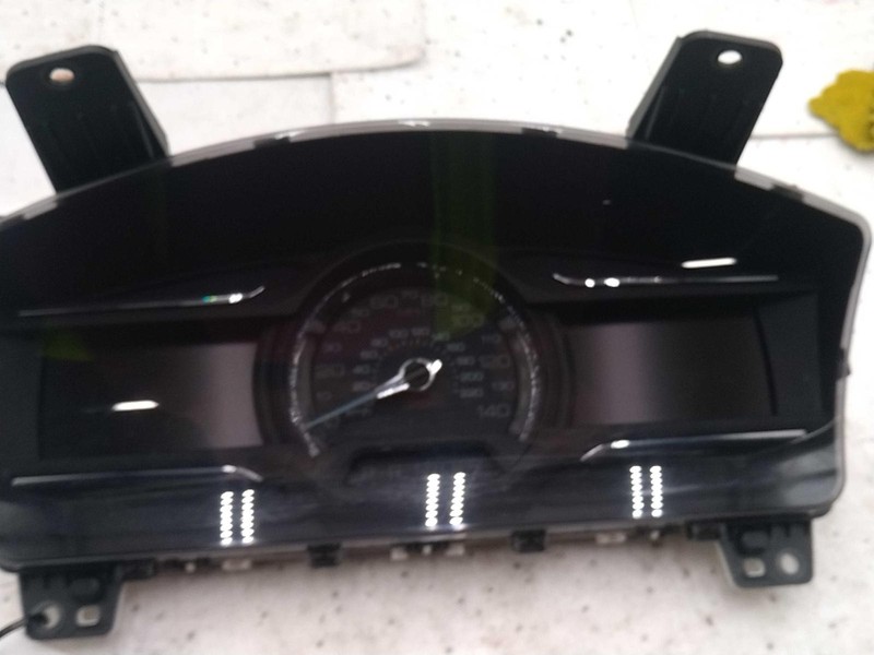 Used Speedometer Gauge fits: 2018 Ford Flex cluster two 4.2`` LCD displays in cl