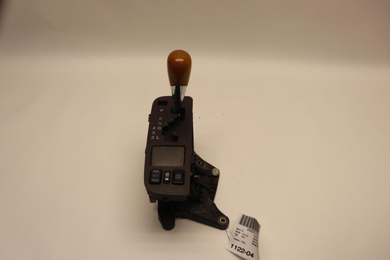 2002-2005 LEXUS SC430 A/T AUTOMATIC TRANSMISSION GEAR SHIFTER SHIFT LEVER OEM