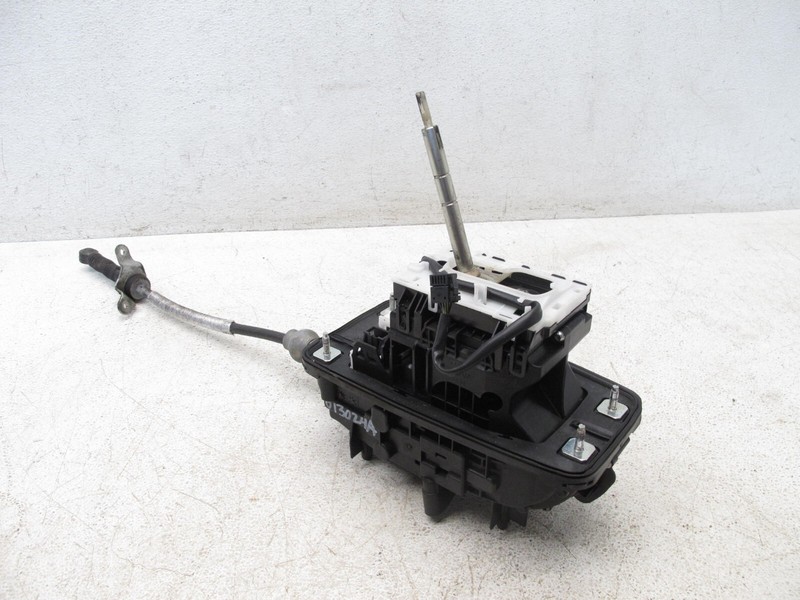 13-16 AUDI B8 A4 QUATTRO AUTOMATIC FLOOR SHIFTER GEAR SELECTOR OEM 013024A