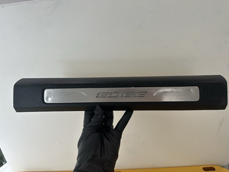 2015 -2024 FORD EDGE FRONT RIGHT DOOR SILL SCUFF TRIM COVER FT4BR13200 OEM