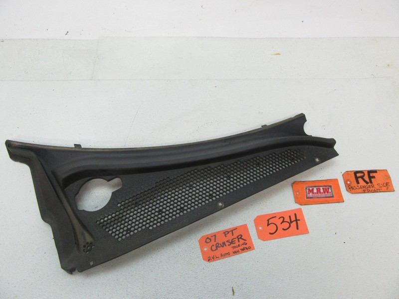 WINDSHIELD WIPER ARM COWL VENT TRIM HOOD Passenger SIDE FRONT 01-10 PT CRUISER