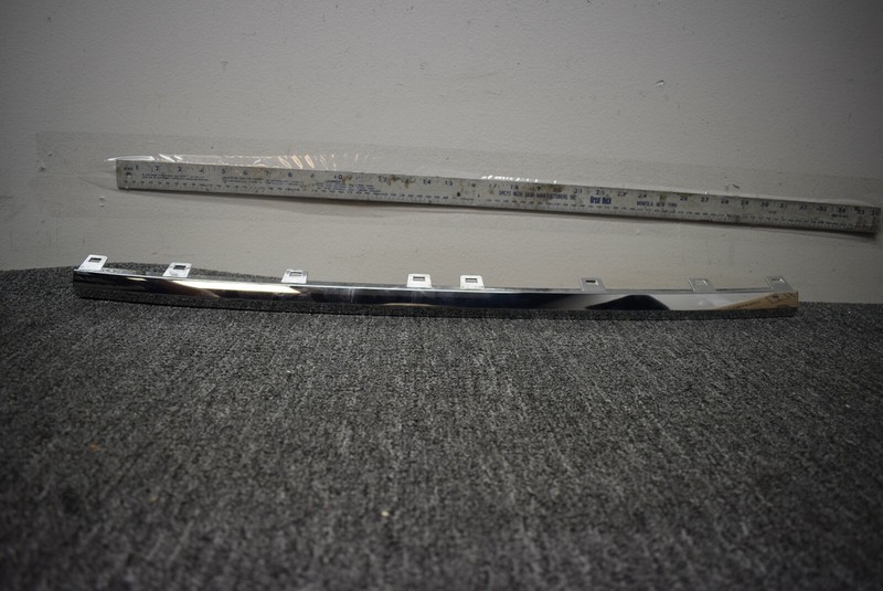 2018 GMC TERRAIN LOWER MOLDING COVER TRIM FACTORY OEM