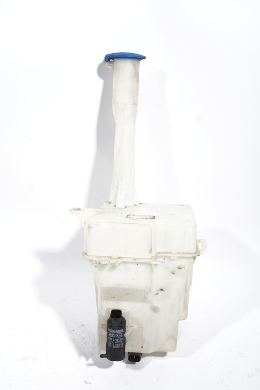 2011 - 2014 HYUNDAI SONATA WINDSHIELD RESERVOIR TANK OEM