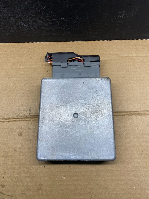 2004 Ford Mustang 4.6L Engine Control ECU Computer ECM 4r3a-12a650-aca AD3427 DG