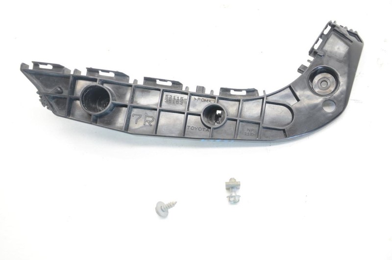 20-23 Toyota 4Runner Passenger Right Front Bumper Support Cover Bracket
