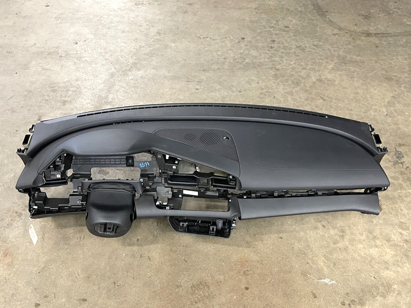 ⭐2021-2023 HYUNDAI ELANTRA FRONT DASHBOARD INSTRUMENT PANEL COVER OEM LOT2677