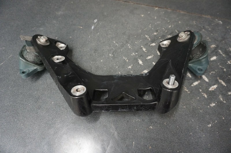 1995-2005 Yamaha OEM Engine Mount Front Upper Bracket 63M-21415-03-00 GP1200