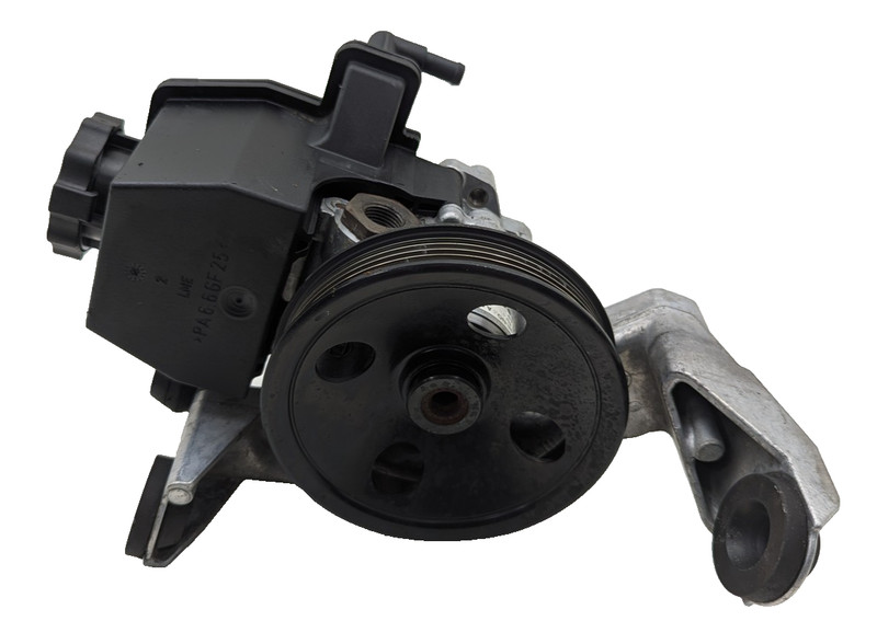 Mercedes W203 CLK320 C230 C240 Power Steering Pump 0024668301 OEM
