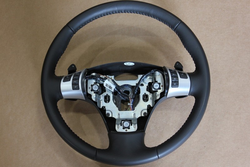 2007-2008 Saturn Aura Steering Wheel Assembly 25908471 New Old Stock OEM Factory
