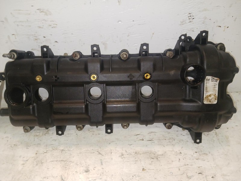 13 DODGE CHARGER driver side Valve Cover 3.6L OEM