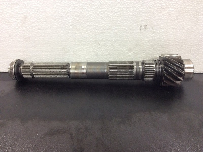 01 02 03 04 05 Civic 1.7L Automatic Transmission Countershaft With The Nut OEM