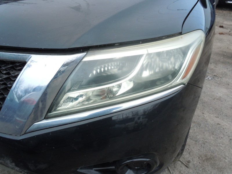 2013-2016 Nissan Pathfinder Halogen Headlight Driver Left