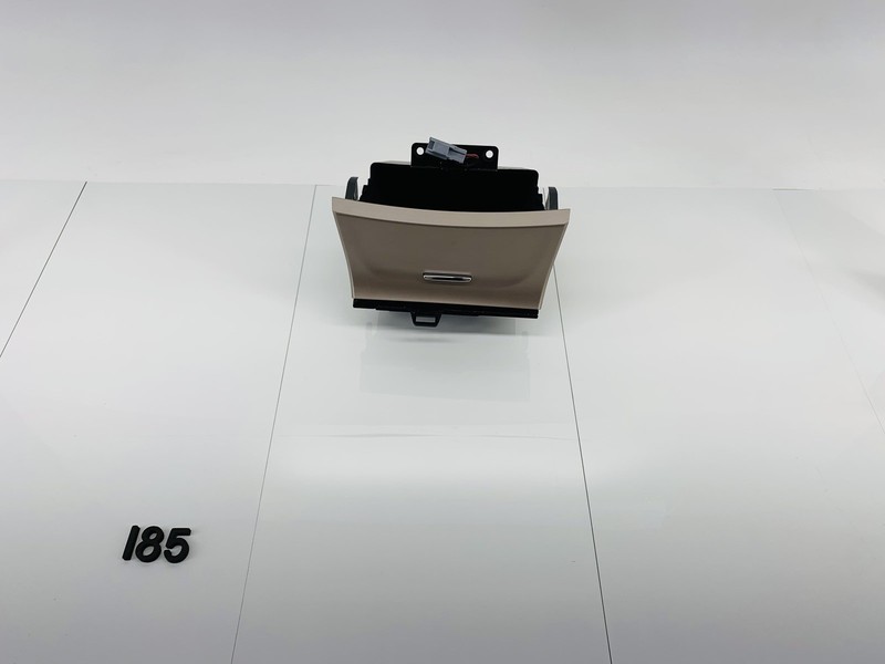 14-16 JEEP GRAND CHEROKEE FRONT CENTER CONSOLE STORAGE TRAY & POWER OUTLET OEM