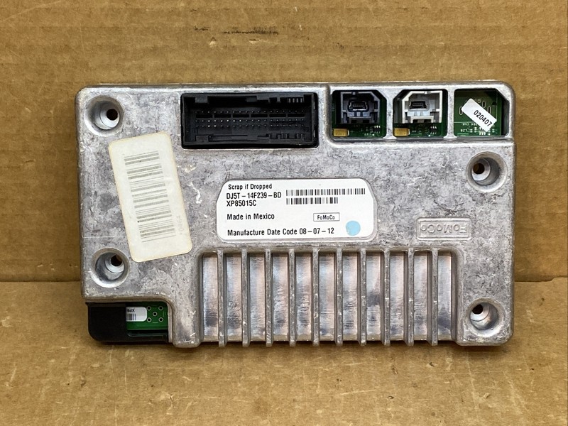 Ford Sync 2 Sync2 APIM Radio Module DM5T-14D212-AD DJ5T-14F239-BD