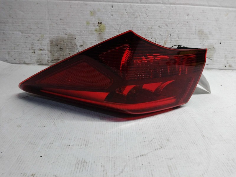 2015 Acura TLX Right Tail Light Assembly Black OEM 282325 104K Miles