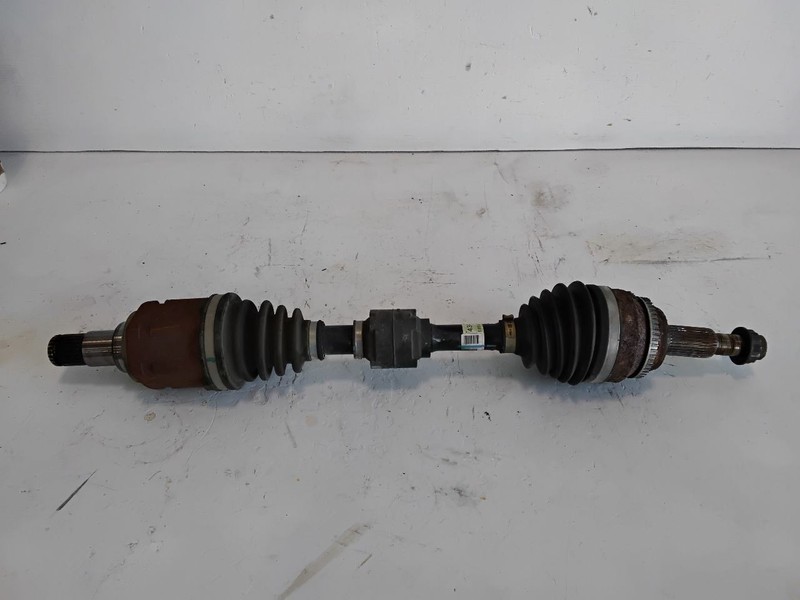 Driver Axle Shaft Front Axle VIN F 5th Digit 2.5L Fits 10-11 CAMRY 3550412