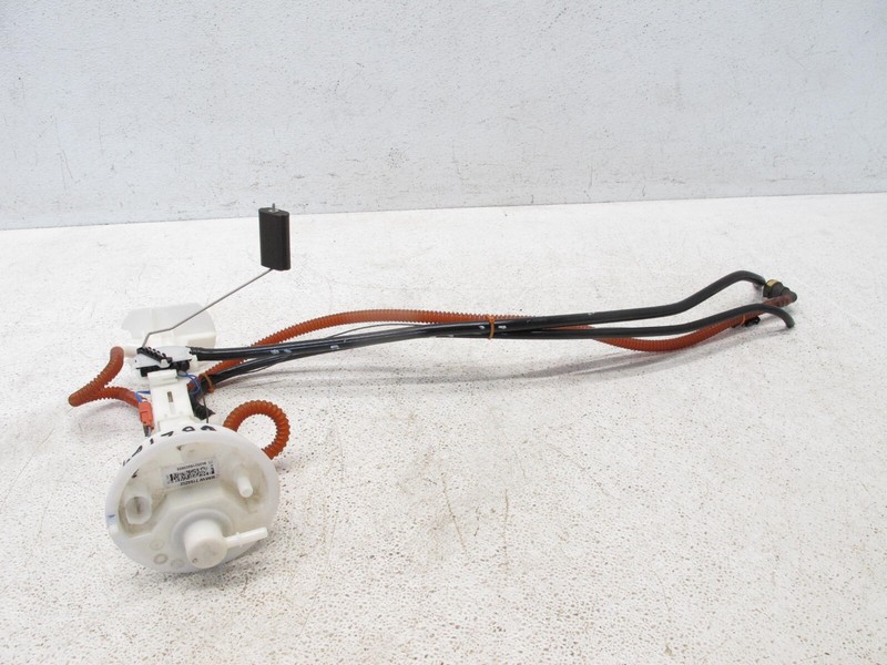 08-19 BMW E70 E71 X5 M X6 4.4 V8 N63 FUEL TANK LEVER SENDER SENDING UNIT OEM 062