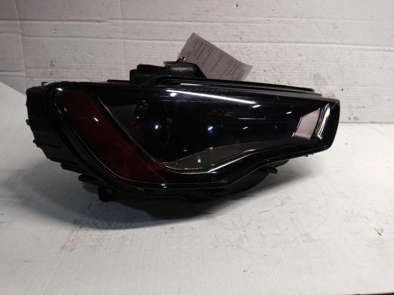 2015 AUDI A3 Right Headlight Assembly Black OEM 54667 Used 139k Miles