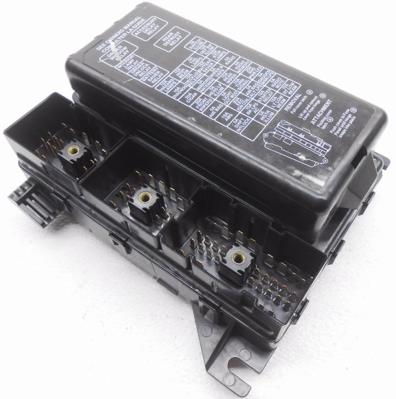 OEM Ford Taurus, Mercury Sable Cabin Fuse Box Less Relays With Cover
