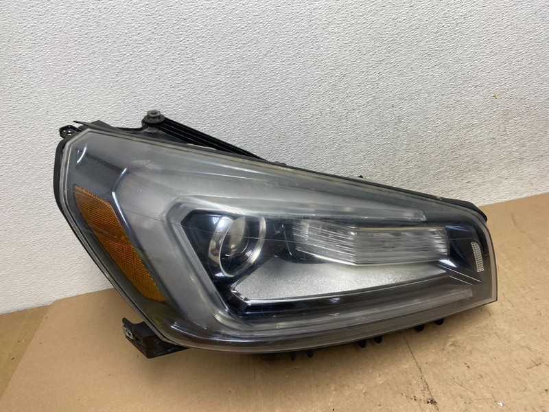 2013-2016 Gmc Acadia Right Passenger RH Side Led Halogen Headlight Oem AE6864 DW