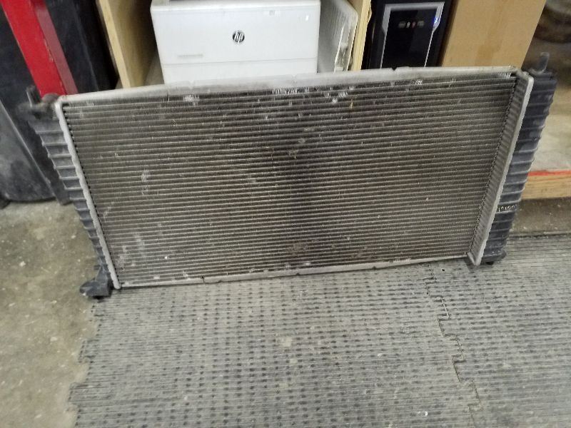 2005-2008 Ford F150 Radiator AT Super Cooling 1 3/8" Core