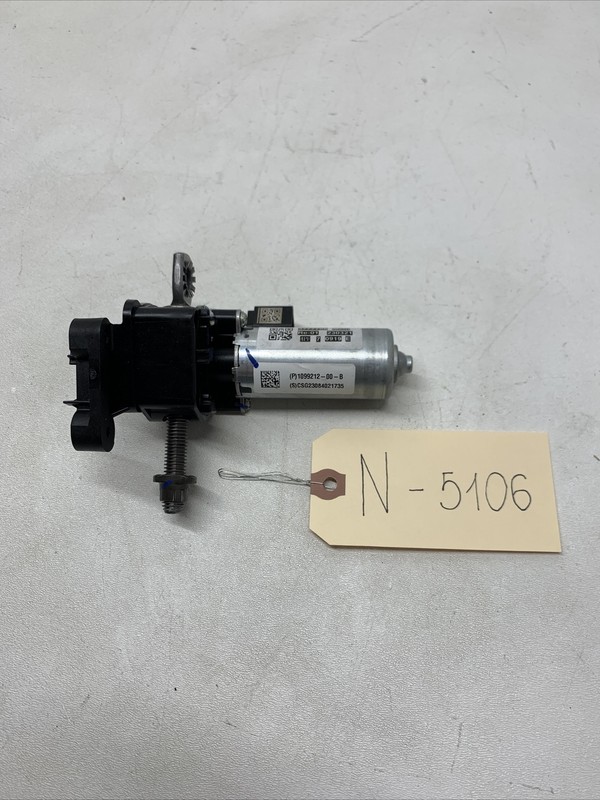 20-22 TESLA MODEL Y FRONT RH RIGHT PASSENGER SEAT ADJUSTER ADJUST MOTOR 5106 B25