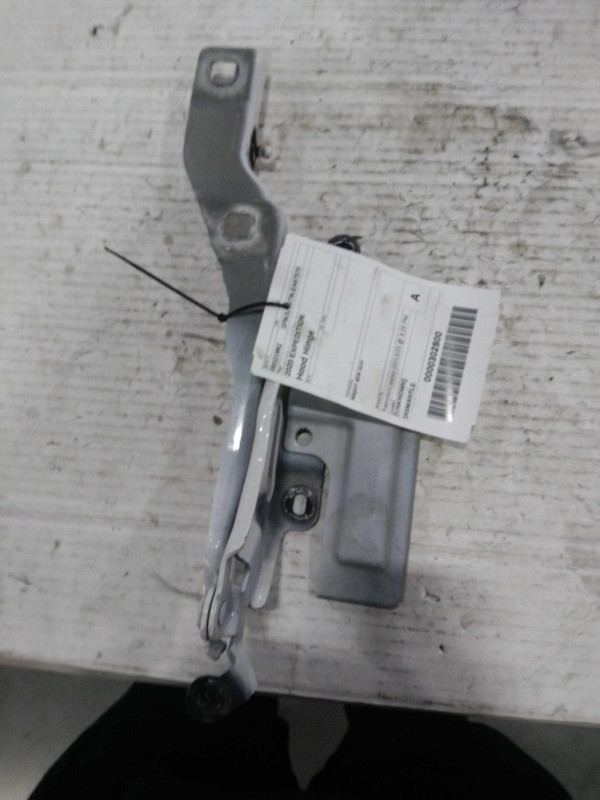 2020 Ford Expedition Right Hood Hinge White 77000 Miles OEM Replacement Part