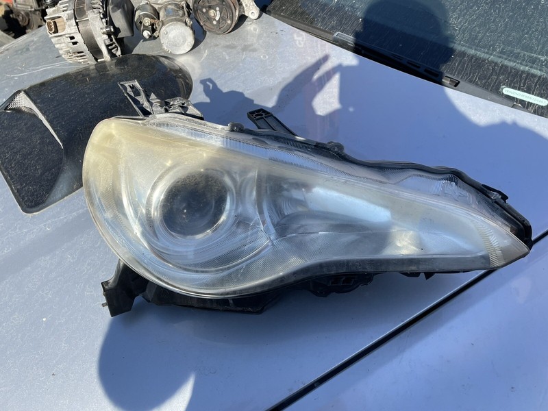13-16 TOYOTA Scion FRS Rh Halogen Headlight Assembly Oem
