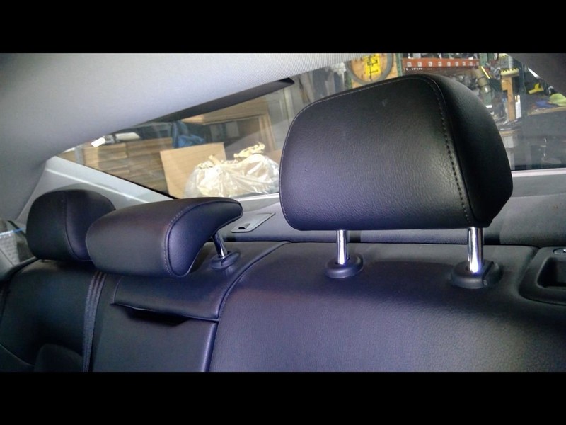 2009-2016 A4 AUDI 3 Rear Headrests 1645383
