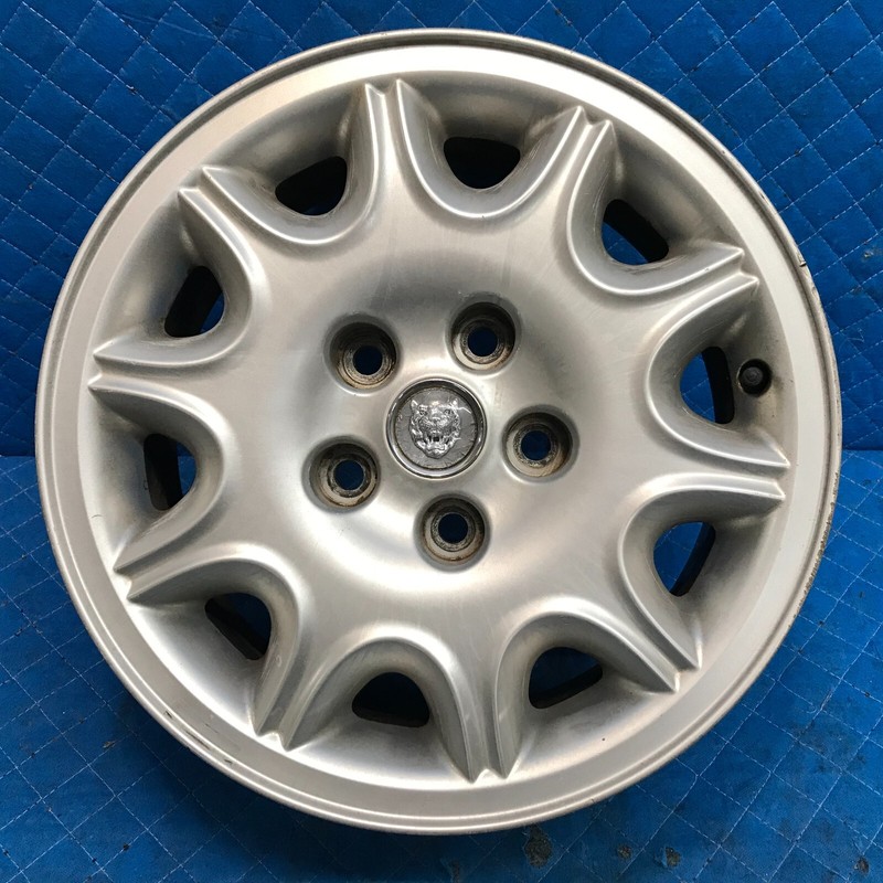 01-03 JAGUAR XJ8 OEM RIM FACTORY WHEEL 16" X 7" 10 SLOT ALLOY