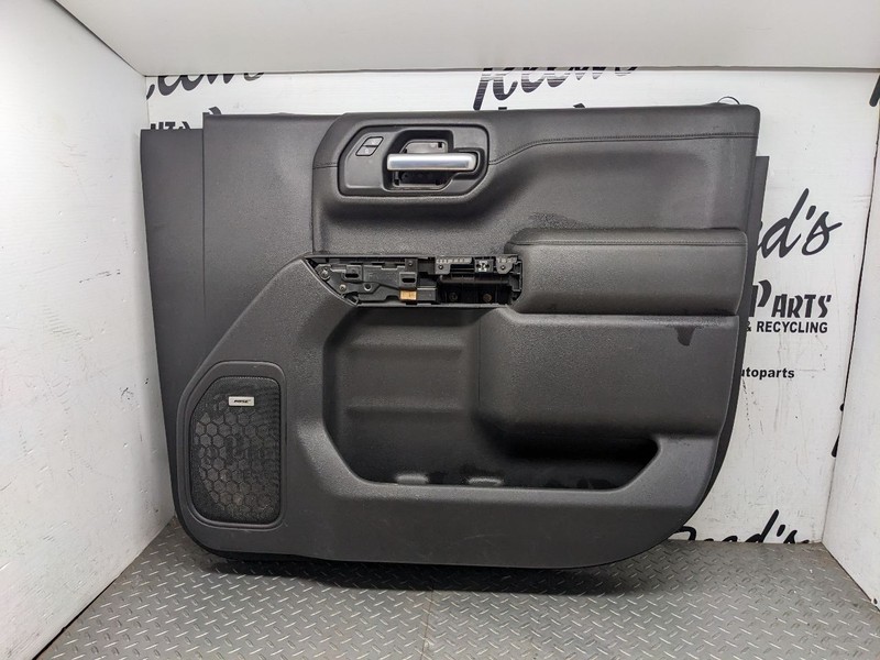 2019 - 2022 CHEVROLET SILVERADO 1500 FRONT RIGHTDOOR TRIM COVER OEM BLAC 1170033
