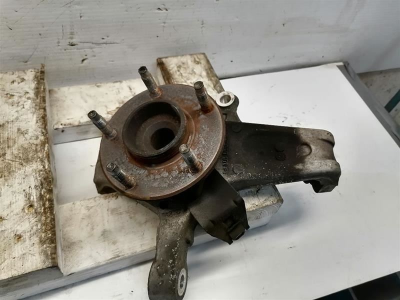 Rear Knuckle/Stub Driver Left Fits 97-04 CORVETTE 1396682