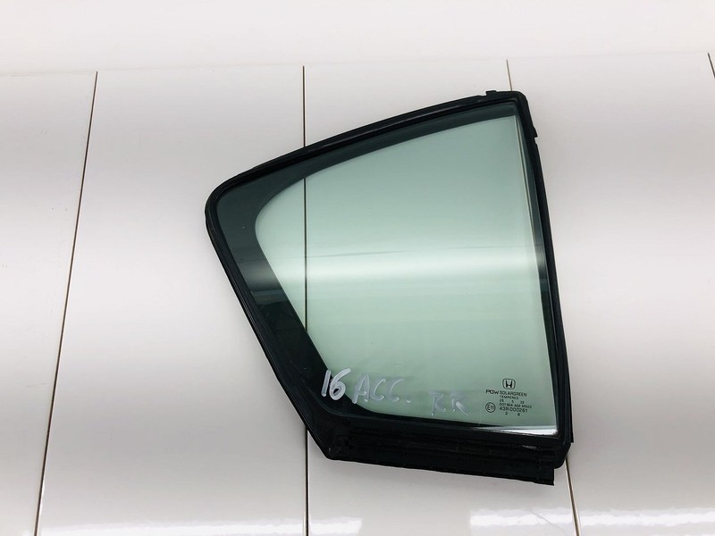 13-17 HONDA ACCORD REAR RIGHT PASSENGER SIDE QUARTER PANEL WINDOW GLASS OEM
