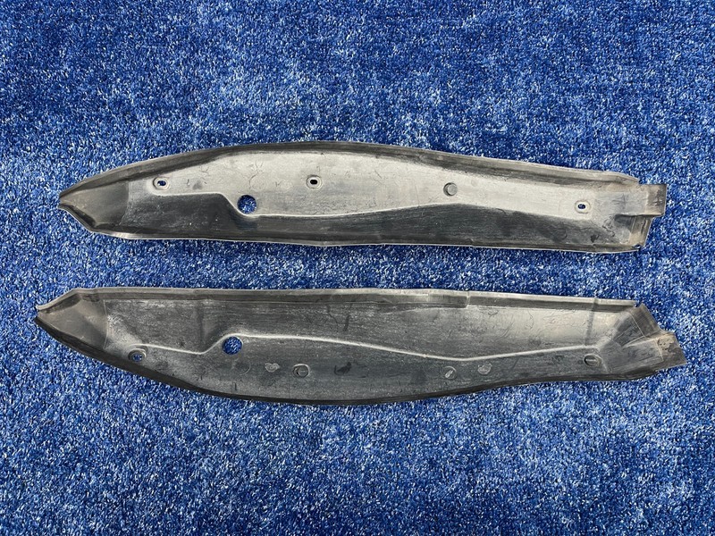 2008–2014 Mercedes W204 Front Fender Rearward Cover Shield Set OEM A2048890125