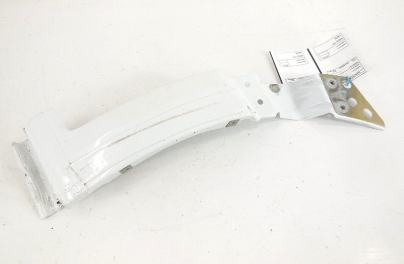 2020 20 Mercedes-Benz Sprinter 2500 Front Lower Fender Moulding Pass Right OEM