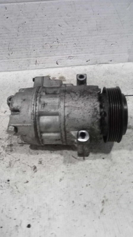 2016 Hyundai Equus A/C Compressor OEM 977013N800 5.0L V8 Used 145k Miles